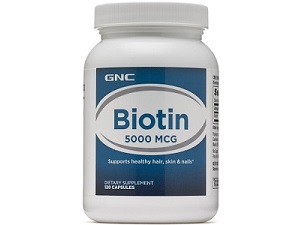 bottle of GNC Biotin